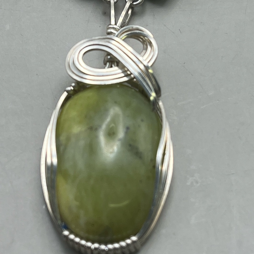 Handmade Sterling Silver Wire Wrap Green Jade Necklace & Earrings Set - Picture 4 of 6